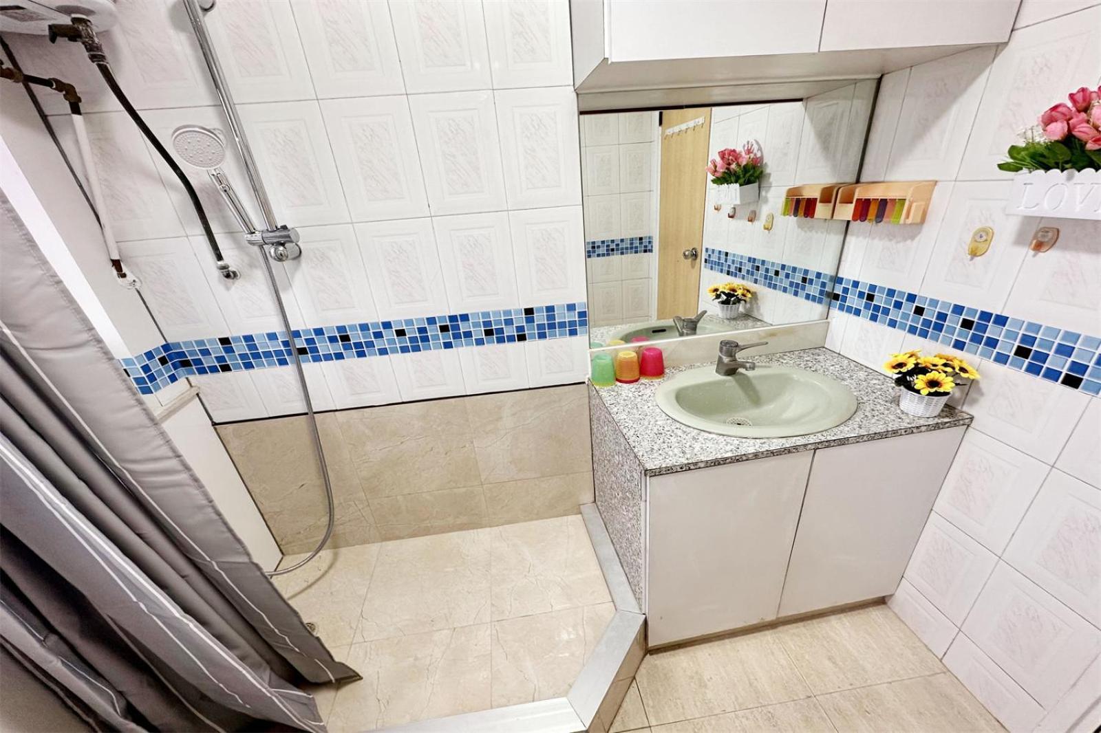 הונג קונג Fantastic Queen Beds, 4Rms Beside Mtr Grand 14Ppls 2 Bathrm מראה חיצוני תמונה